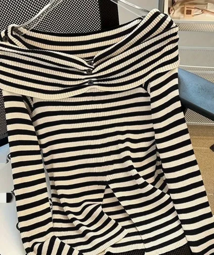 Women's Casual One-Shoulder Knitted Sweater Off-Shoulder Design, Autumn Pullover with Loose Fit Elegant Texture